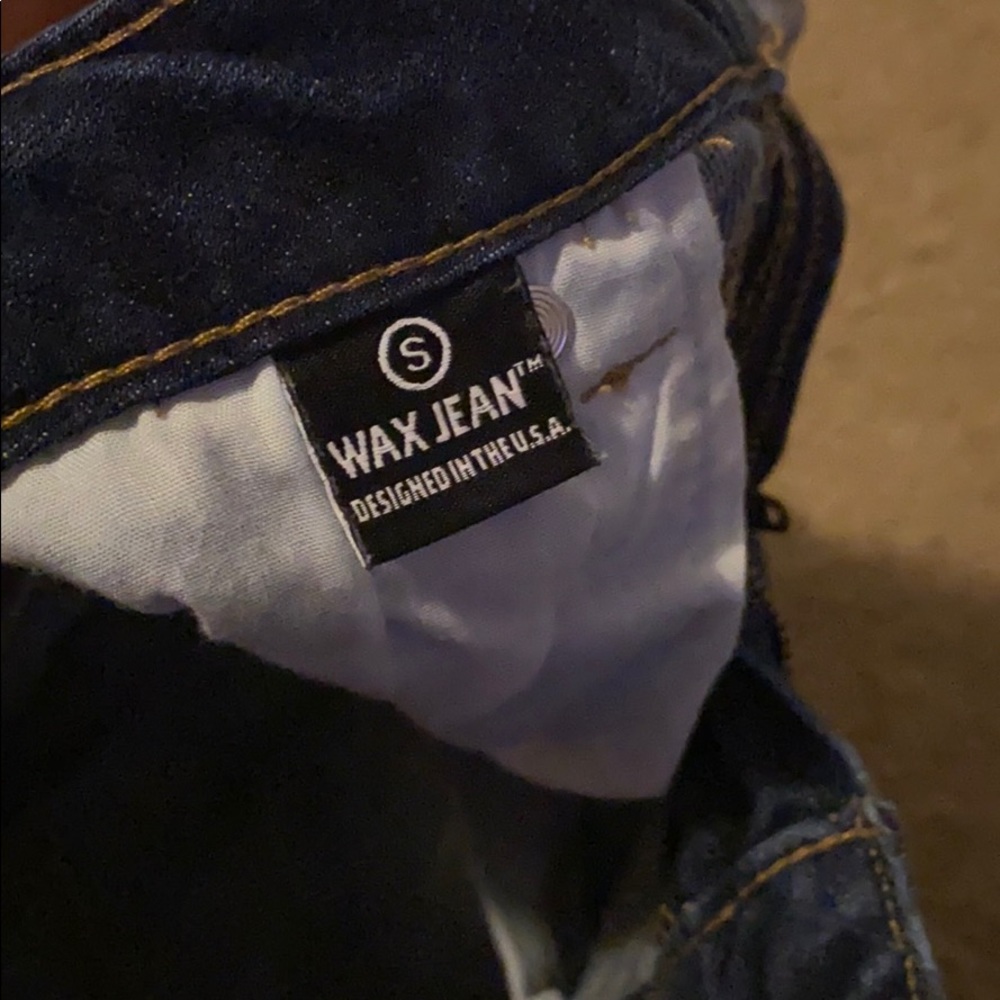 Shorts - Picture 3 of 3